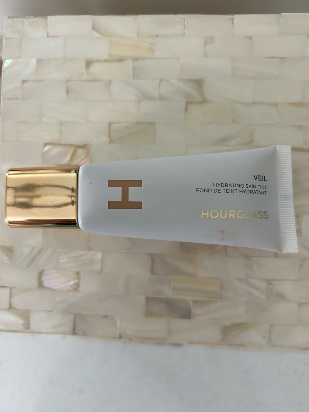 Hourglass Veil skin tint shade 7